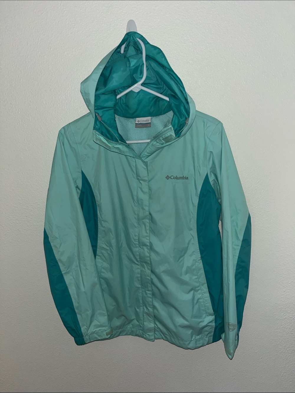 Columbia Women’s Mint and Teal Hooded Shell Jacket